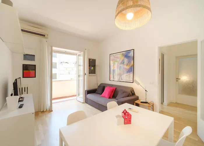 Modern & Spacious 2-bedroom Near Trastevere * Roma