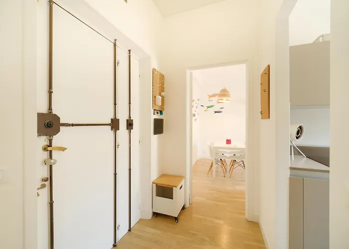 Modern & Spacious 2-bedroom Near Trastevere